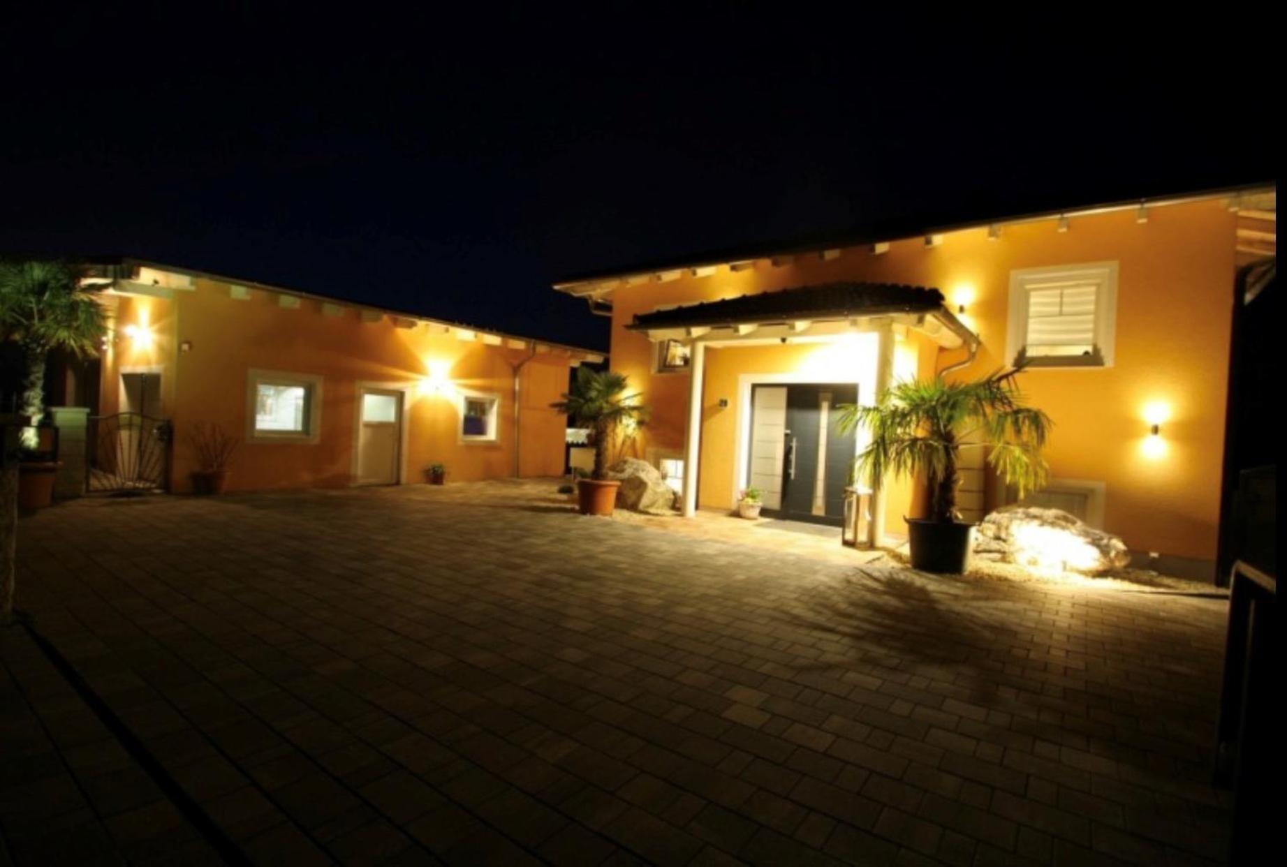 5 Sterne Centurion Ferienhaus Villa 2 Pools 86 Zoll Tv Aldersbach Kültér fotó